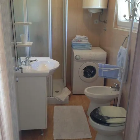 Apartman Marinela דירה